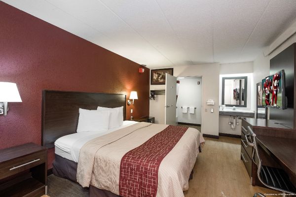 Hotel Red Roof Toledo Holland